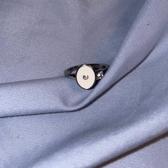 Free People Jewelry - Free People Oval white enamel silver ring